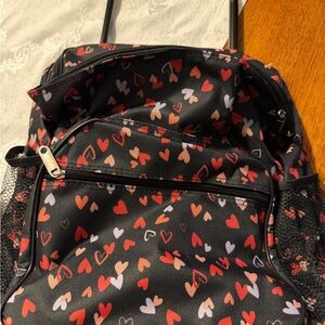 Black Heart-Print Women’s Roller Bag